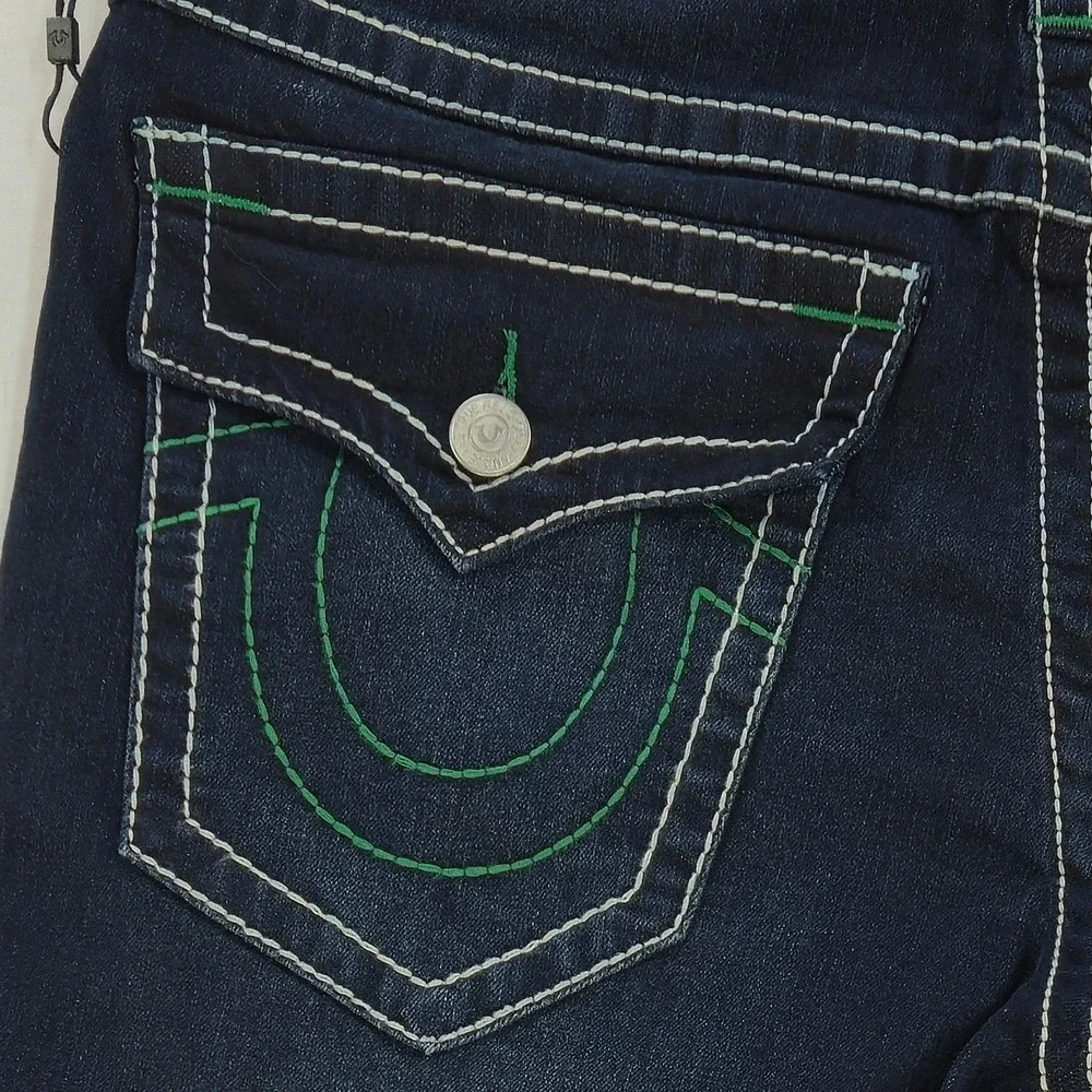 New True Religion Geno Men's Size 33x32 Dark Wash Big T Flap‎ Jeans